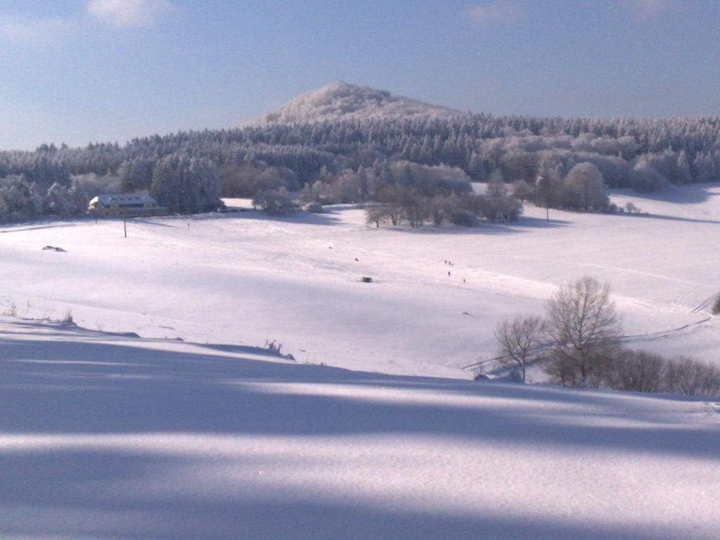 Berghotel Hohe-Acht Siebenbach Bagian luar foto